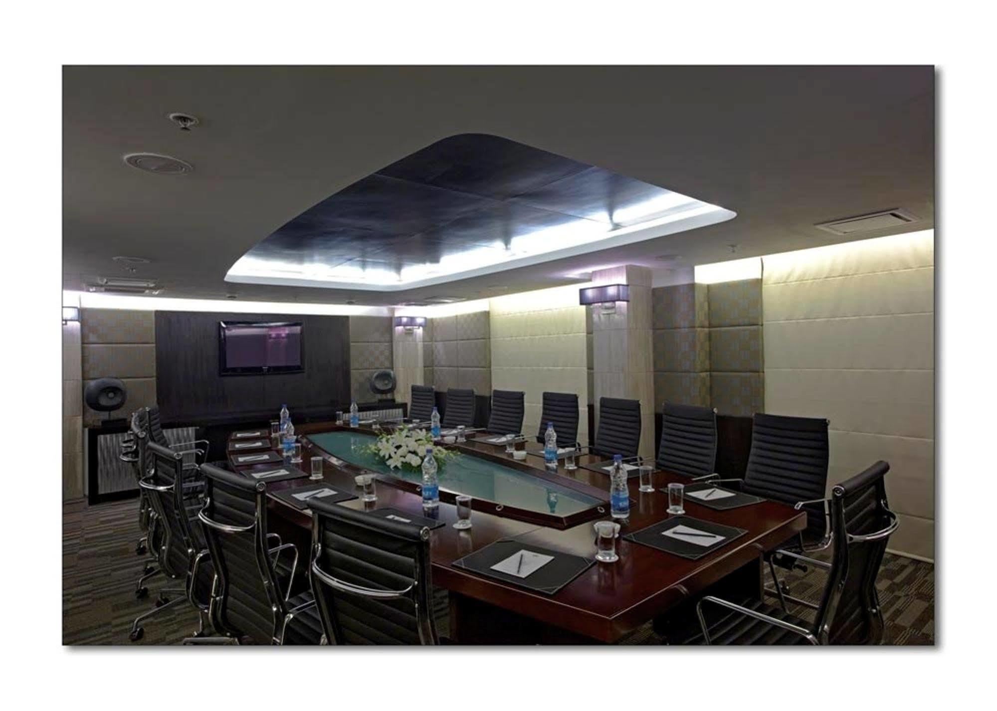 Radisson Hotel Sector 29 Gurugram Gurgaon Eksteriør bilde