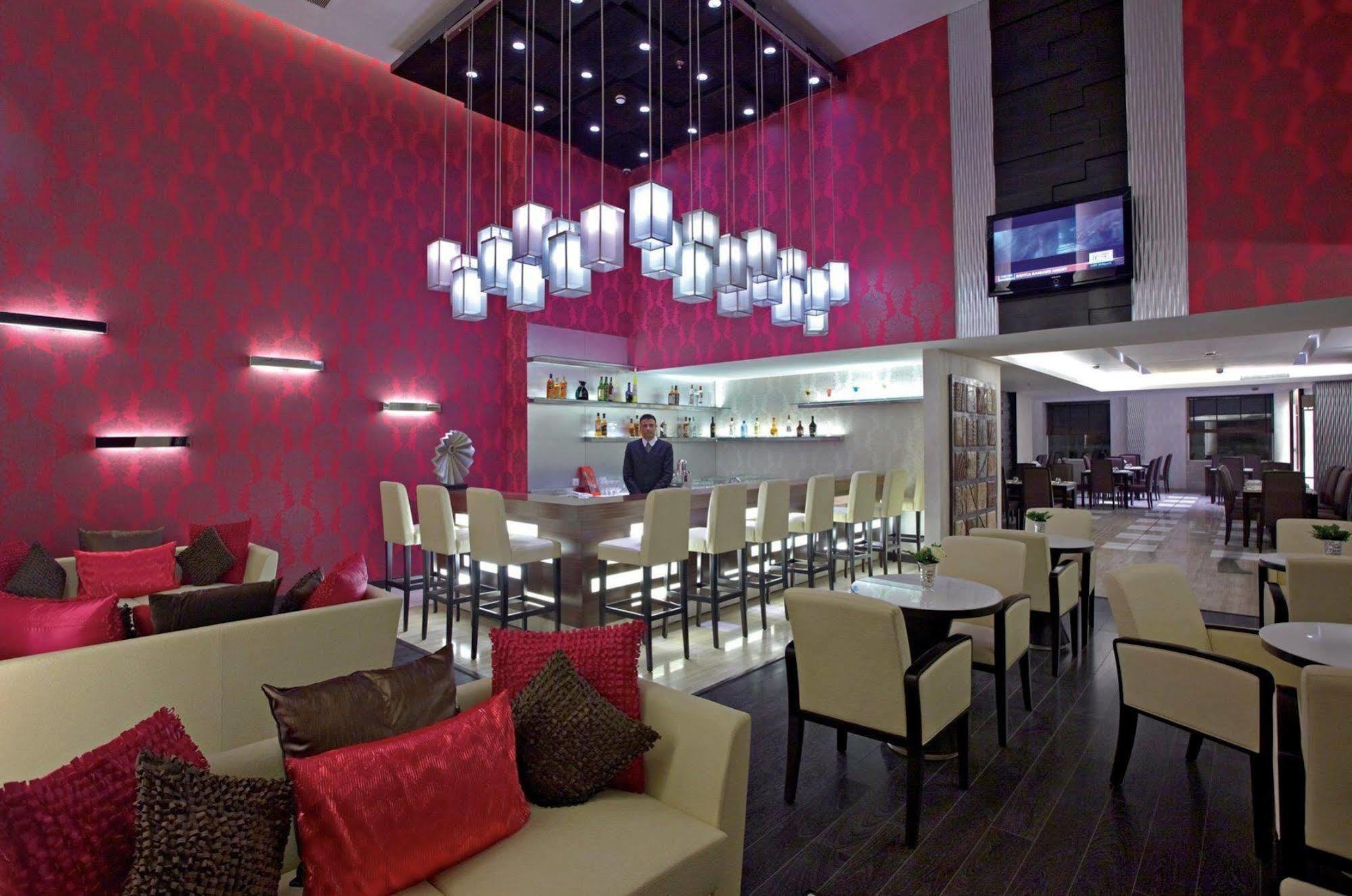 Radisson Hotel Sector 29 Gurugram Gurgaon Eksteriør bilde